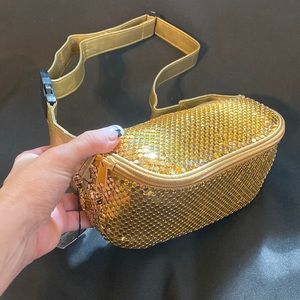 3 DAY SALE Brand new vintage fanny pack, Y&S Fanny pack gold mesh from the 80s